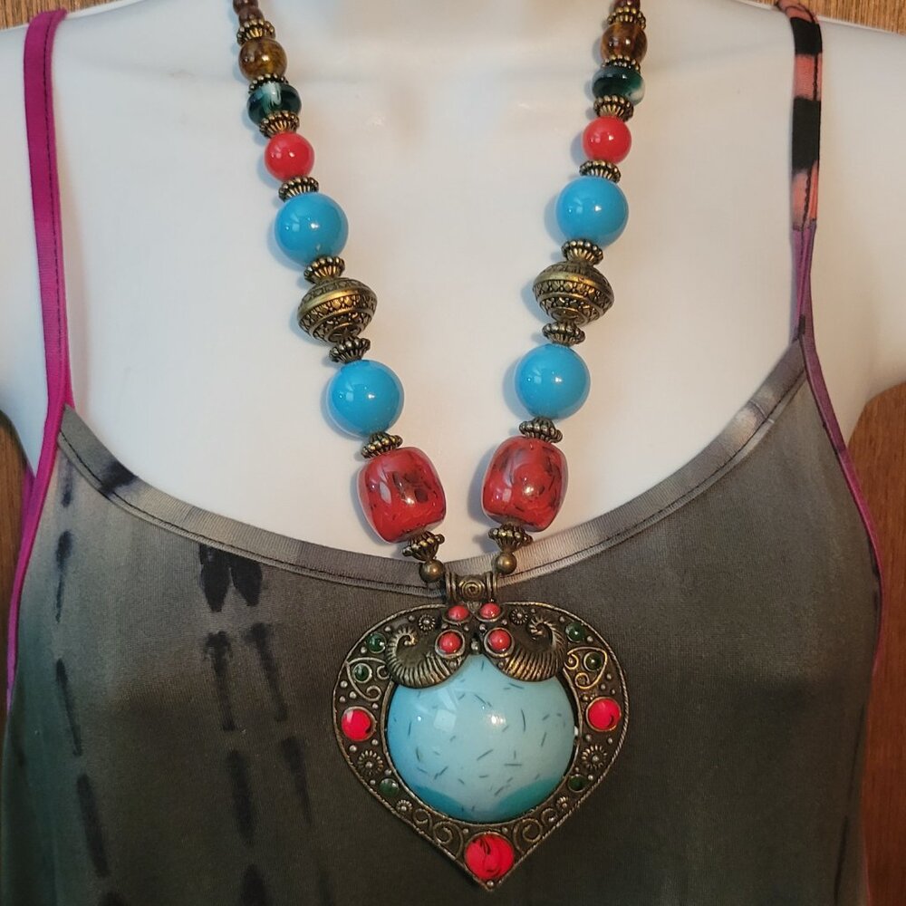 Beautiful Vintage Bohemian Tibetan Style Necklace
